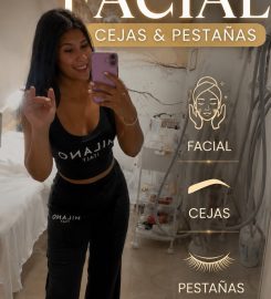 CURLY MAKEUP STUDIO