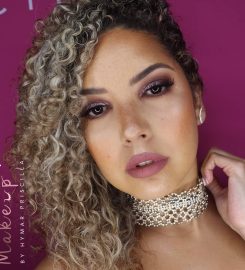 CURLY MAKEUP STUDIO